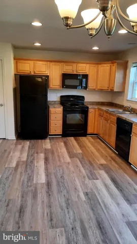 $1,995 | 2439 Newtown Drive, Harrisburg, PA 17110