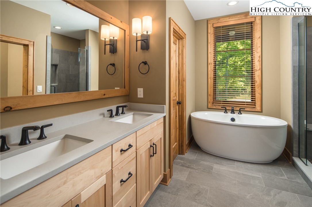 4033 Reynolds Parkway Boone, NC 28607 - Photo 17 of 50