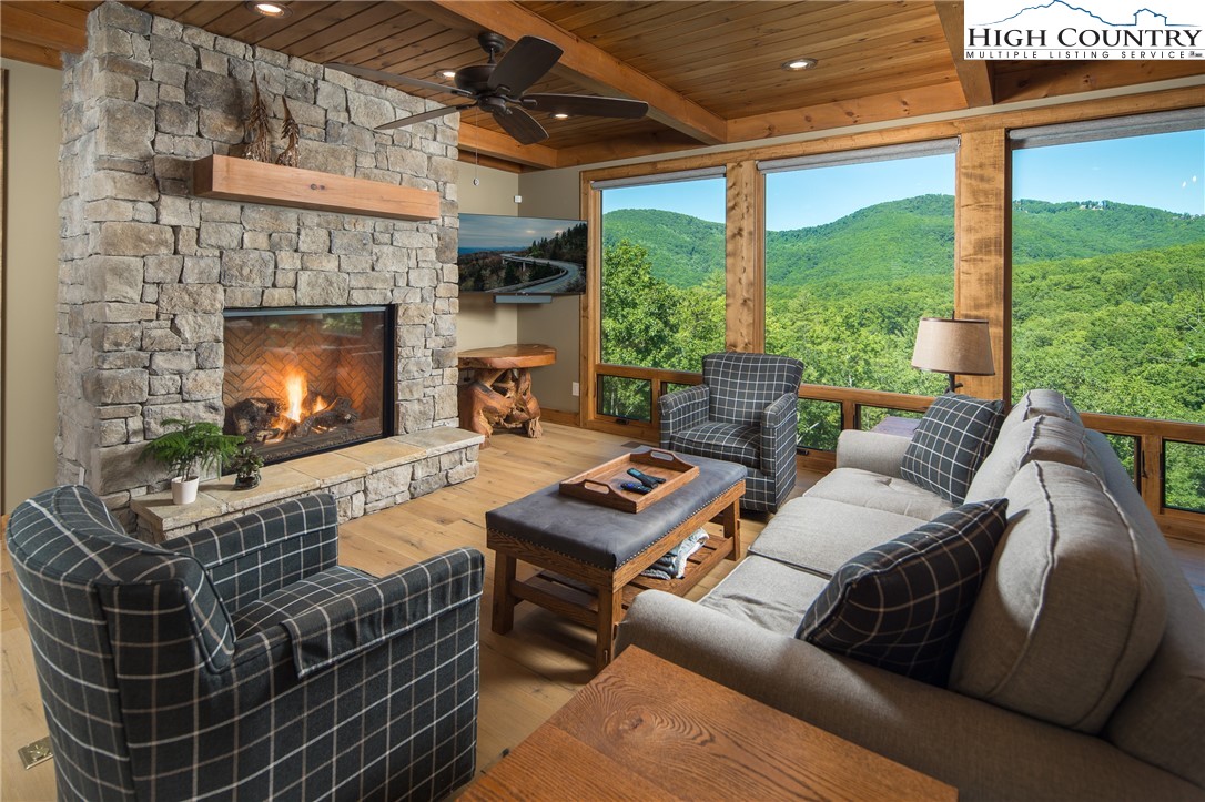 4033 Reynolds Parkway Boone, NC 28607 - Photo 2 of 50