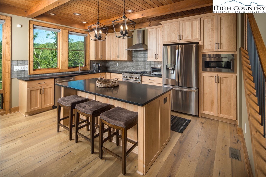 4033 Reynolds Parkway Boone, NC 28607 - Photo 6 of 50