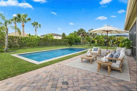 $749,000 | 1092 Southwest Scrub Oak Avenue, Palm City, FL 34990