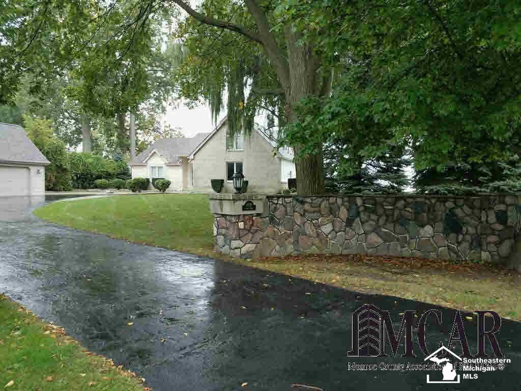 4328 Dewey Road Newport, MI 48166 - Photo 4 of 45 21378366-3.JPG