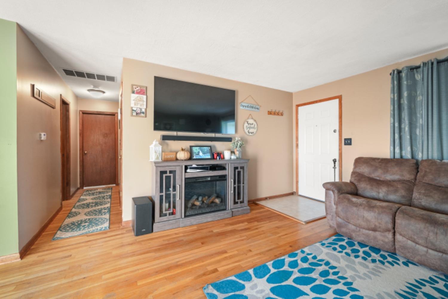 13092 Probst Road Aurora, IN 47001 - Photo 9 of 26 Gallery Image 9