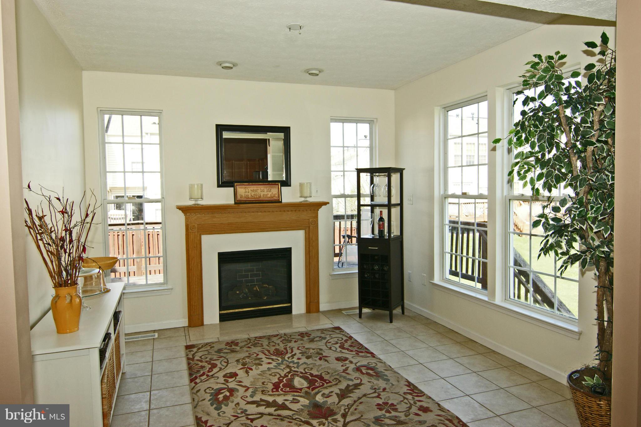 5024 Finsbury Road Baltimore, MD 21237 - Photo 8 of 25 Family Room