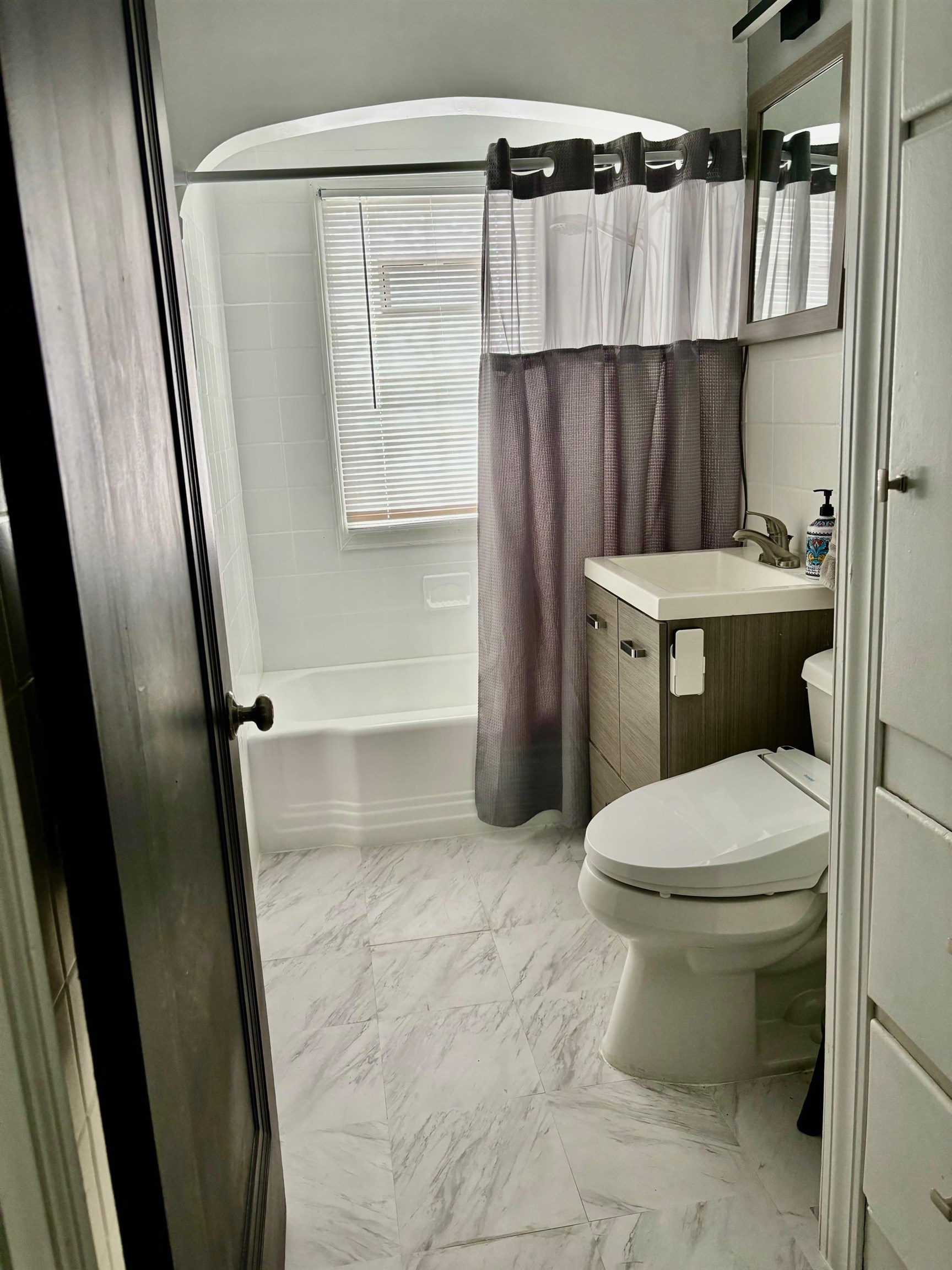 324 West St Clair Street Romeo, MI 48065 - Photo 19 of 21 50149091-25855571-4c75-43a2-b18d-b816c5a05558.JPG