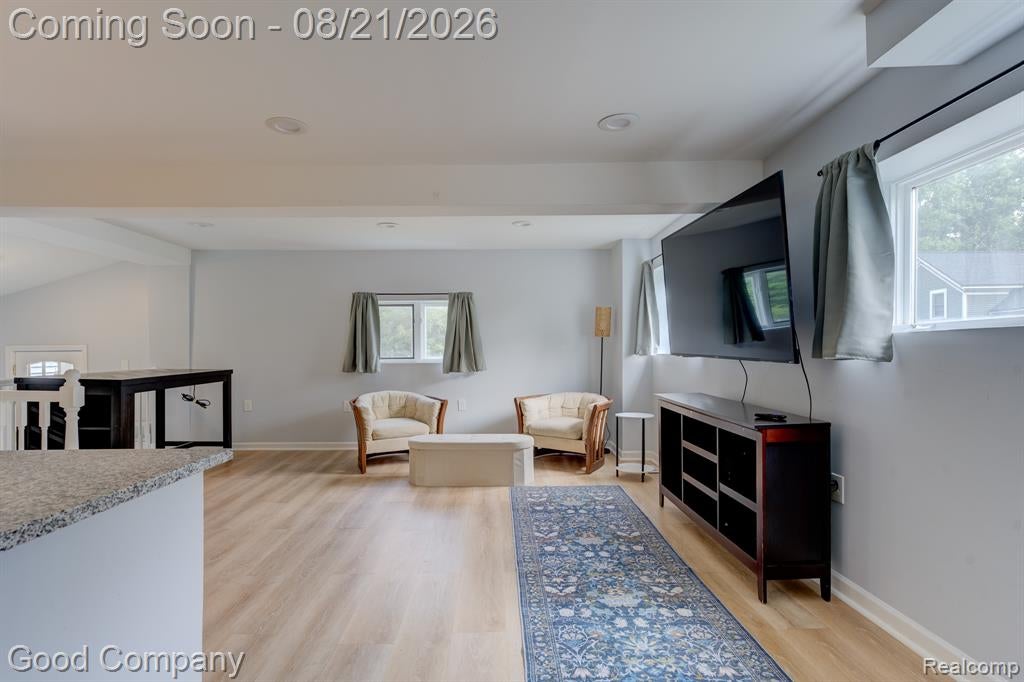 1269 Rochester Road Leonard, MI 48367 - Photo 7 of 53 Gallery Image 7