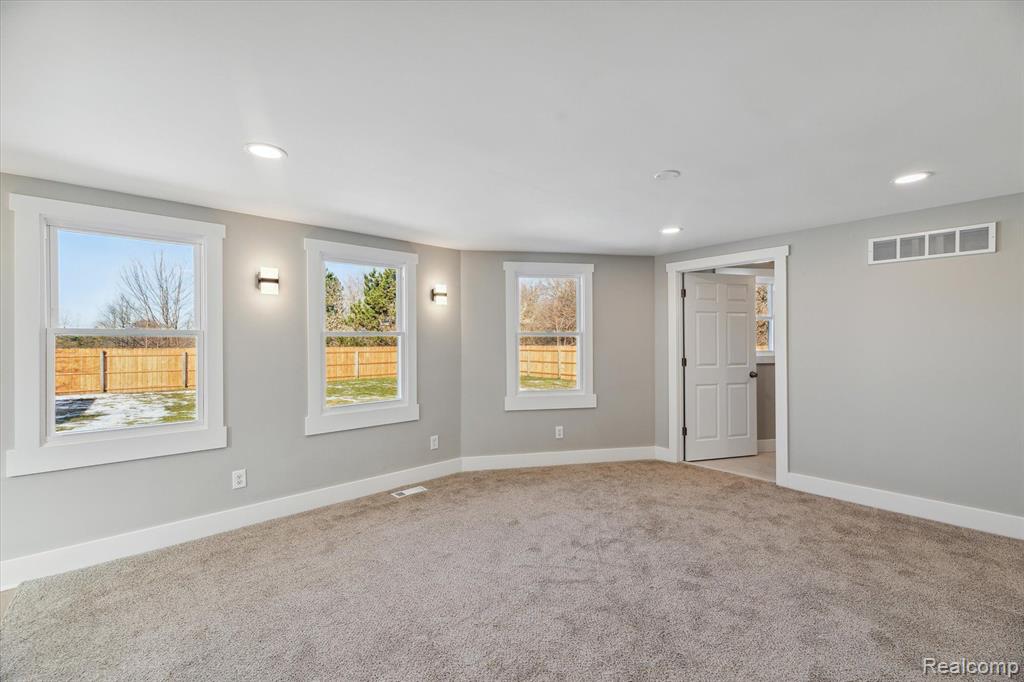 18350 Hickory Ridge Road Fenton, MI 48430 - Photo 10 of 30