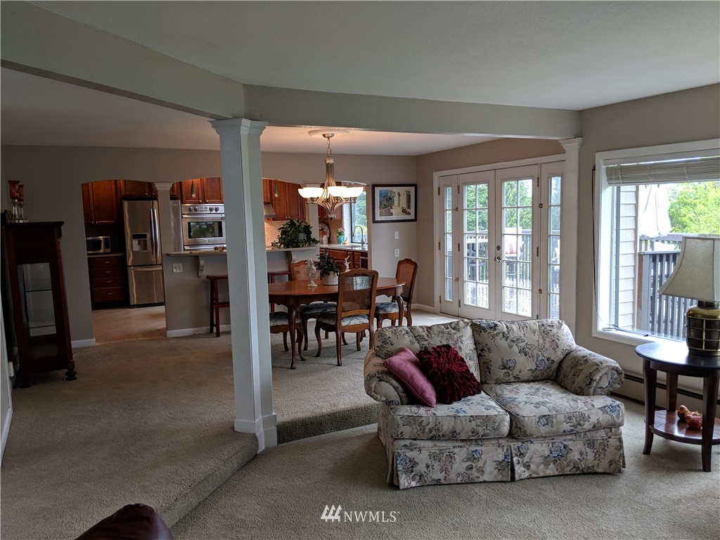22433 3rd Avenue Southeast Bothell, WA 98021 - Photo 6 of 25
