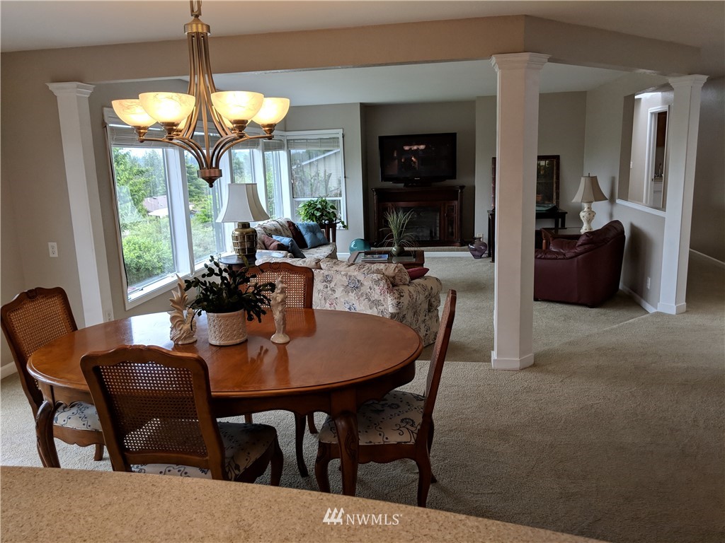 22433 3rd Avenue Southeast Bothell, WA 98021 - Photo 7 of 25