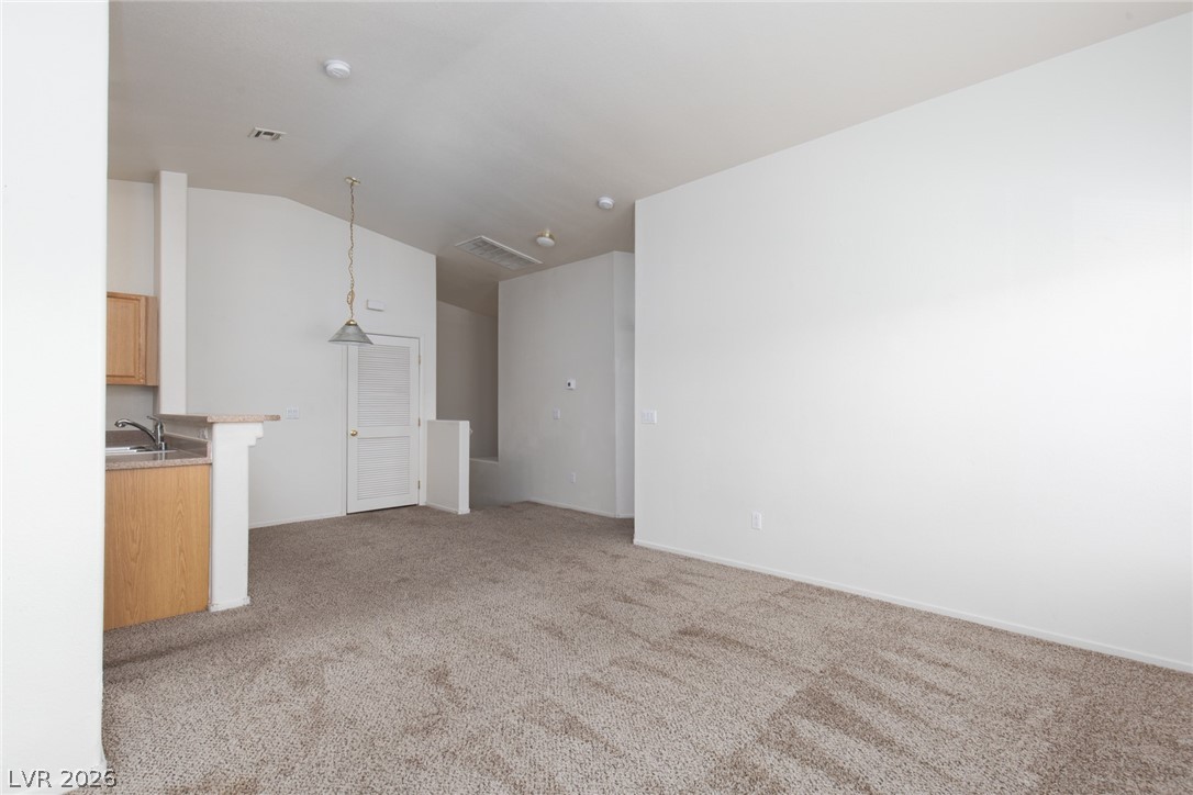8707 Roping Rodeo Avenue, Unit 101 Las Vegas, NV 89178 - Photo 6 of 29