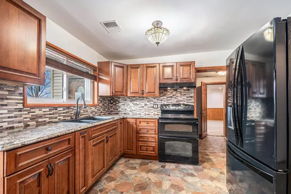 $269,900 | 2743 North M 140 Highway, Watervliet, MI 49098