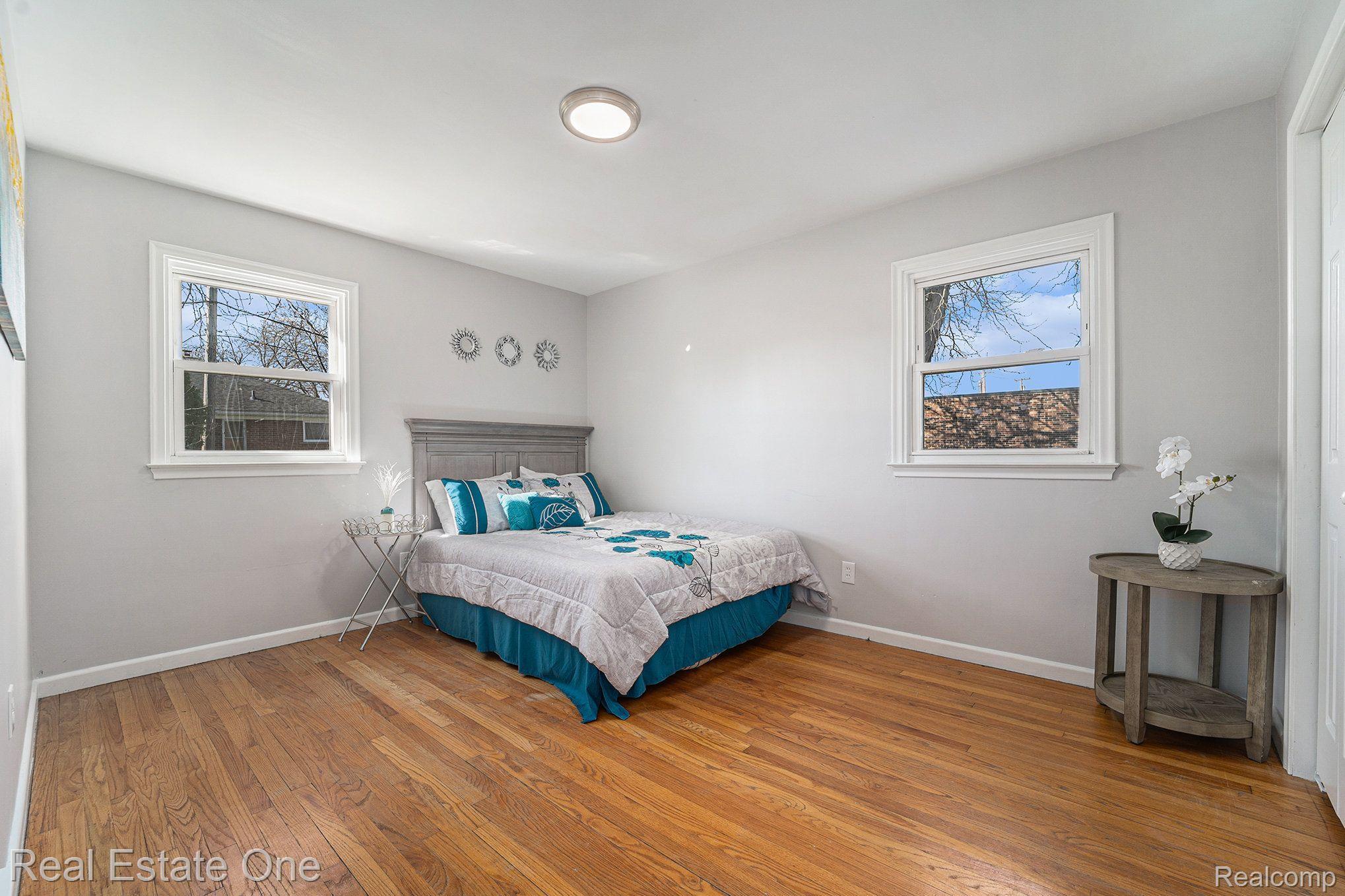 9210 Reeck Road Allen Park, MI 48101 - Photo 11 of 27 Gallery Image 11