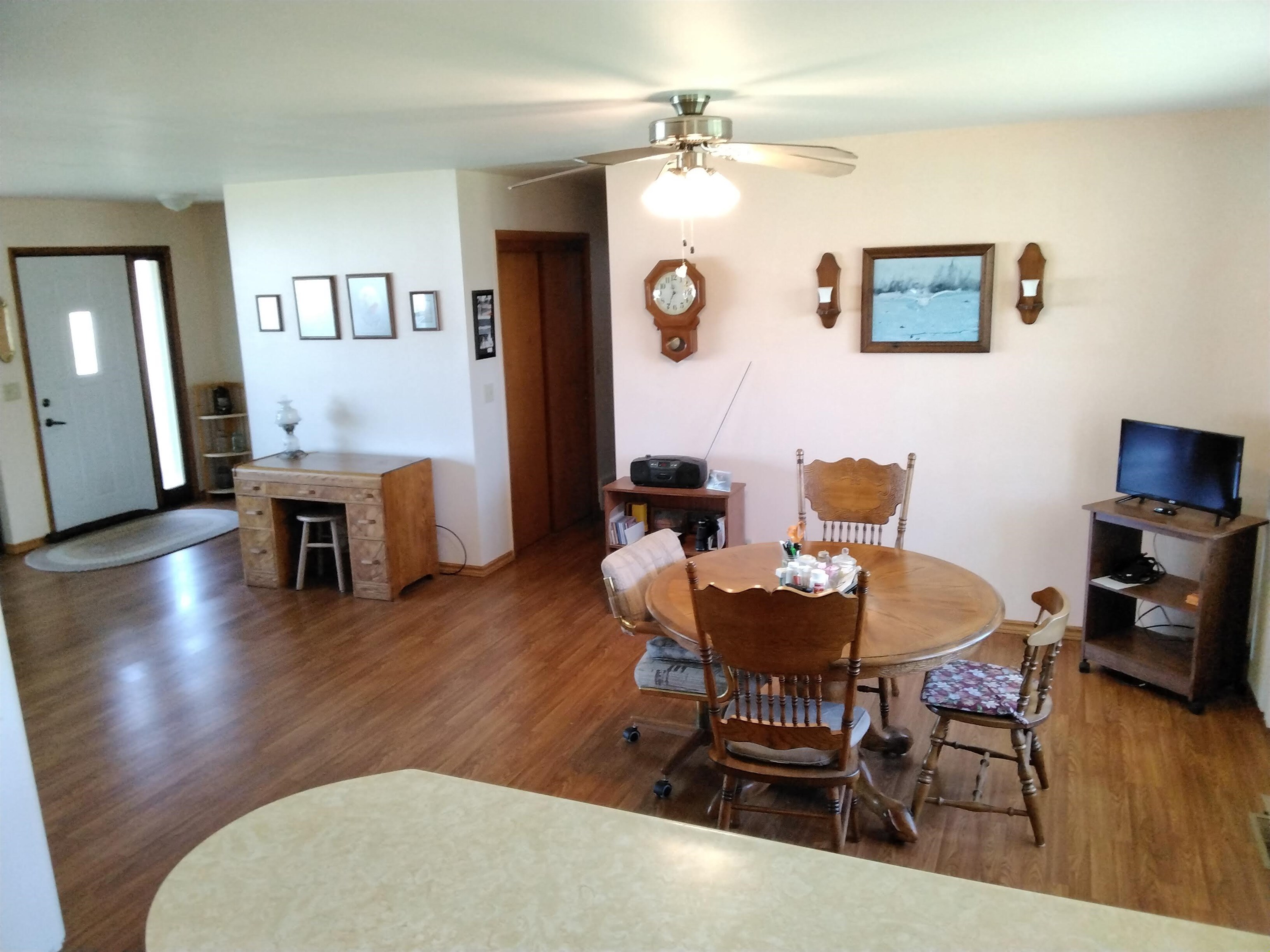 24 4th Street Montello, WI 53949 - Photo 4 of 16