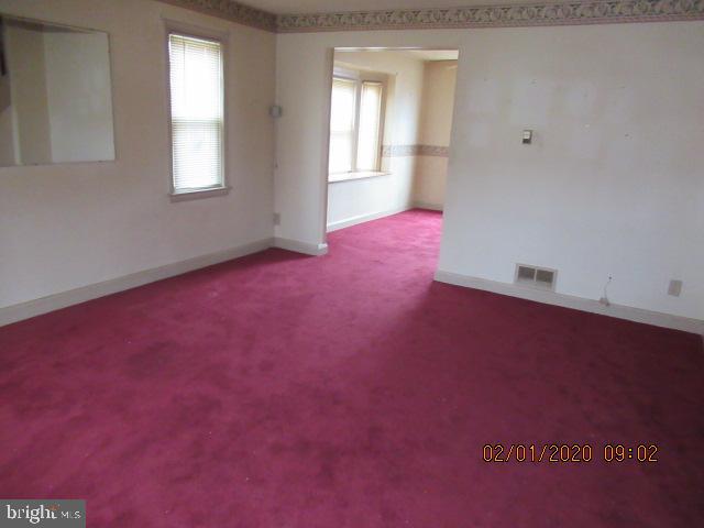 611 Middlesex Road Baltimore, MD 21221 - Photo 3 of 11