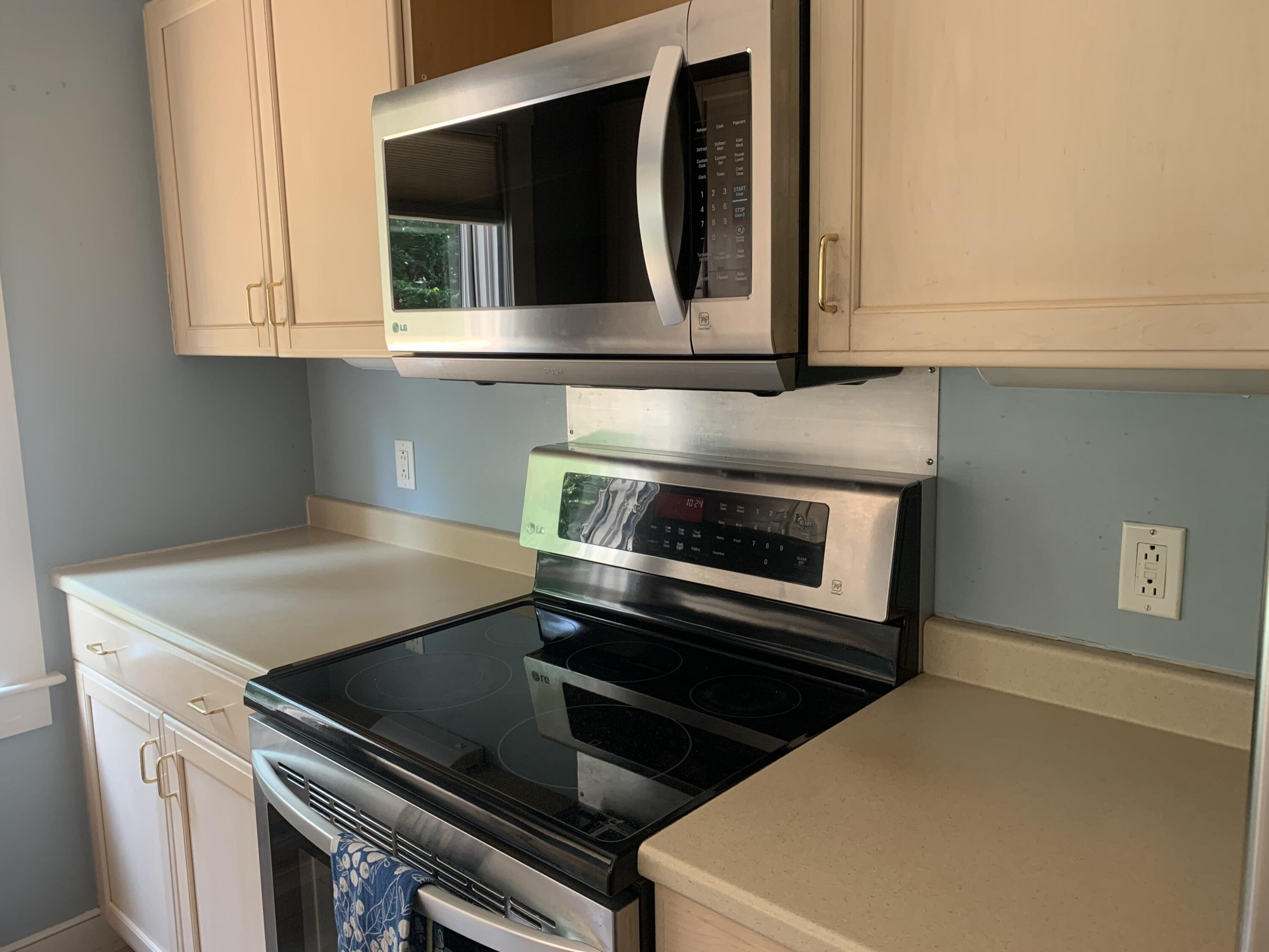 20 Springbrook Drive, Unit A Belfast, ME 04915 - Photo 11 of 50 IMG_3164