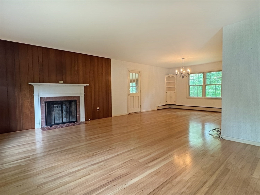 56 Country Club Road Greenfield, MA 01301 - Photo 8 of 36 Gallery Image 8