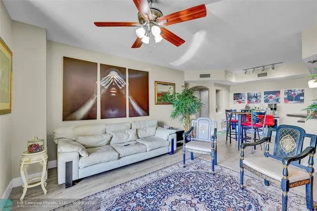 $499,900 | 110 North Federal Highway, Unit 815, Fort Lauderdale, FL 33301