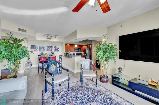 $499,900 | 110 North Federal Highway, Unit 815, Fort Lauderdale, FL 33301