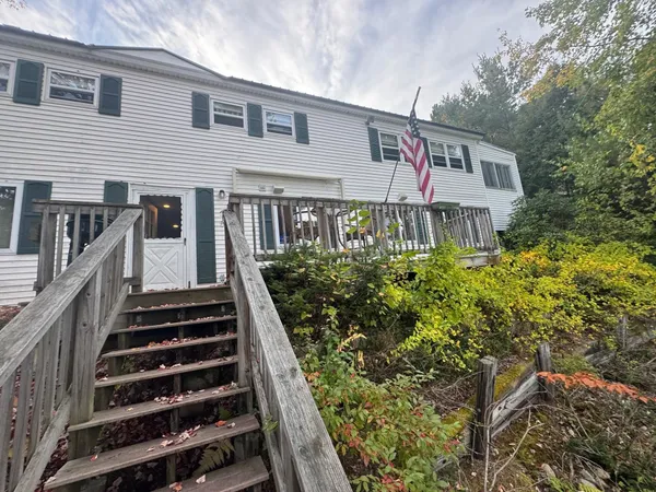 $675,000 | 9 Abenaki Drive, Freedom, NH 03836