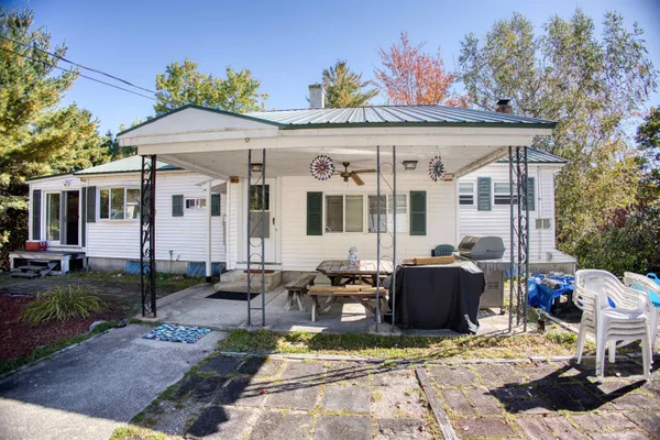 $675,000 | 9 Abenaki Drive, Freedom, NH 03836