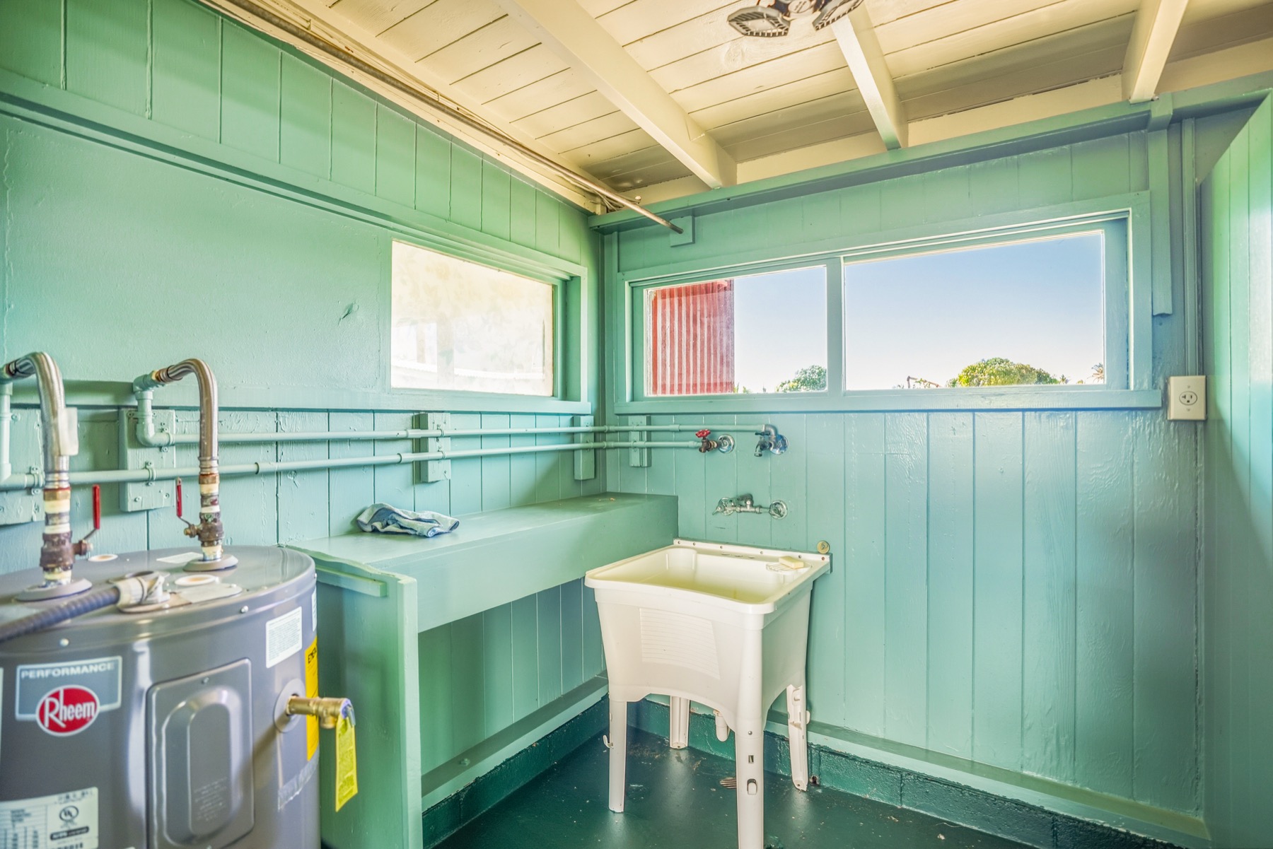 7976 Elepaio Road Kekaha, HI 96752 - Photo 29 of 30 a bathroom with a sink and a mirror
