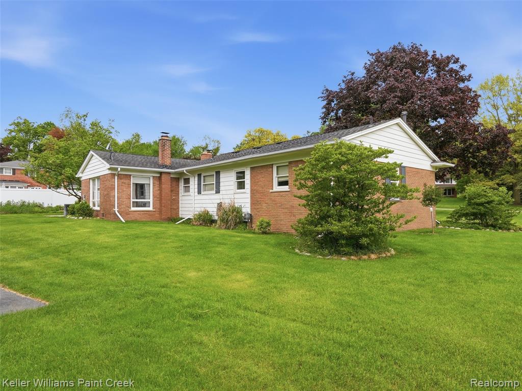 436 Broadleaf Drive Rochester, MI 48306 - Photo 5 of 41