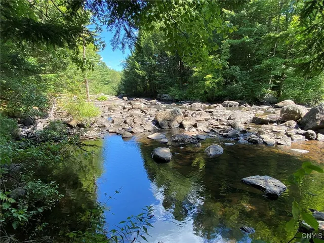 $259,900 | 590 County Road 17, Russell, NY 13684