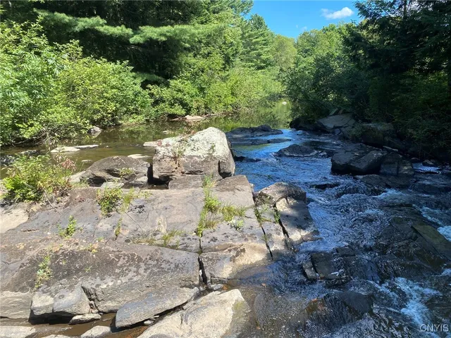 $259,900 | 590 County Road 17, Russell, NY 13684