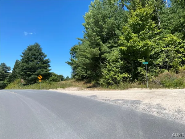 $259,900 | 590 County Road 17, Russell, NY 13684