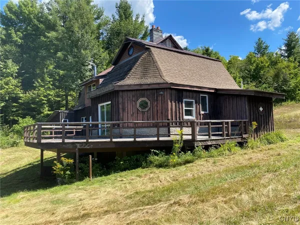 $259,900 | 590 County Road 17, Russell, NY 13684