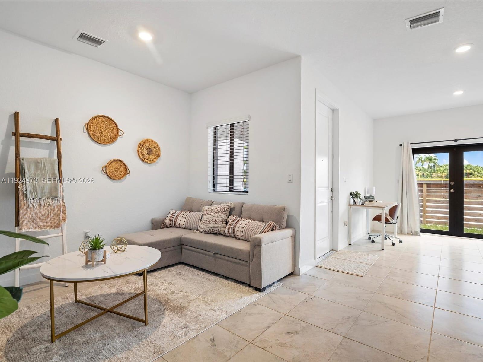 13344 Southwest 250th Street Homestead, FL 33032 - Photo 11 of 20