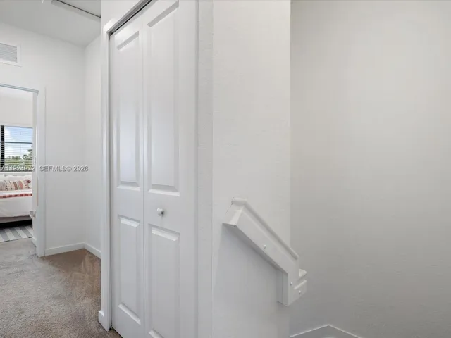 a view of utility room