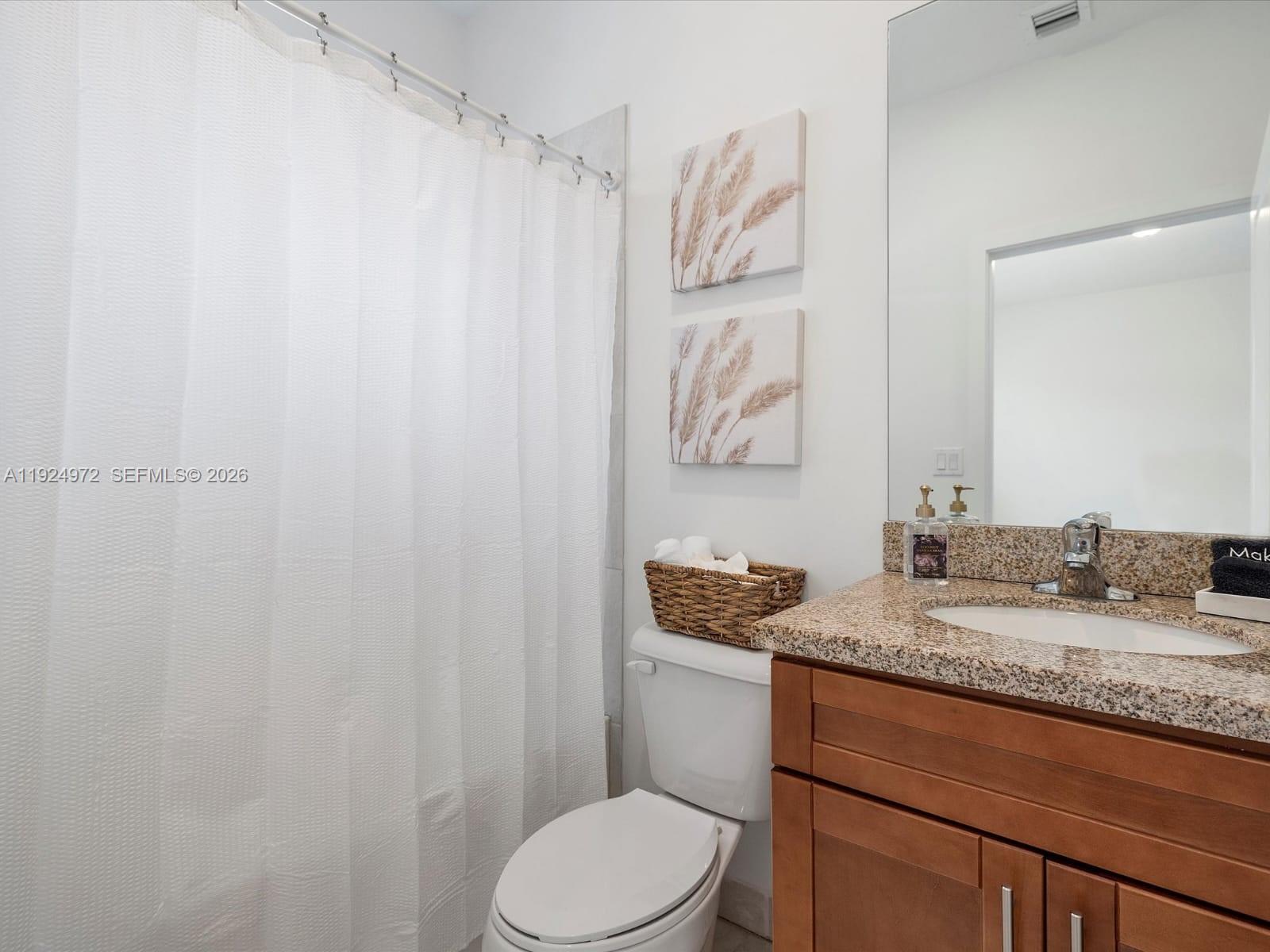 13344 Southwest 250th Street Homestead, FL 33032 - Photo 9 of 20