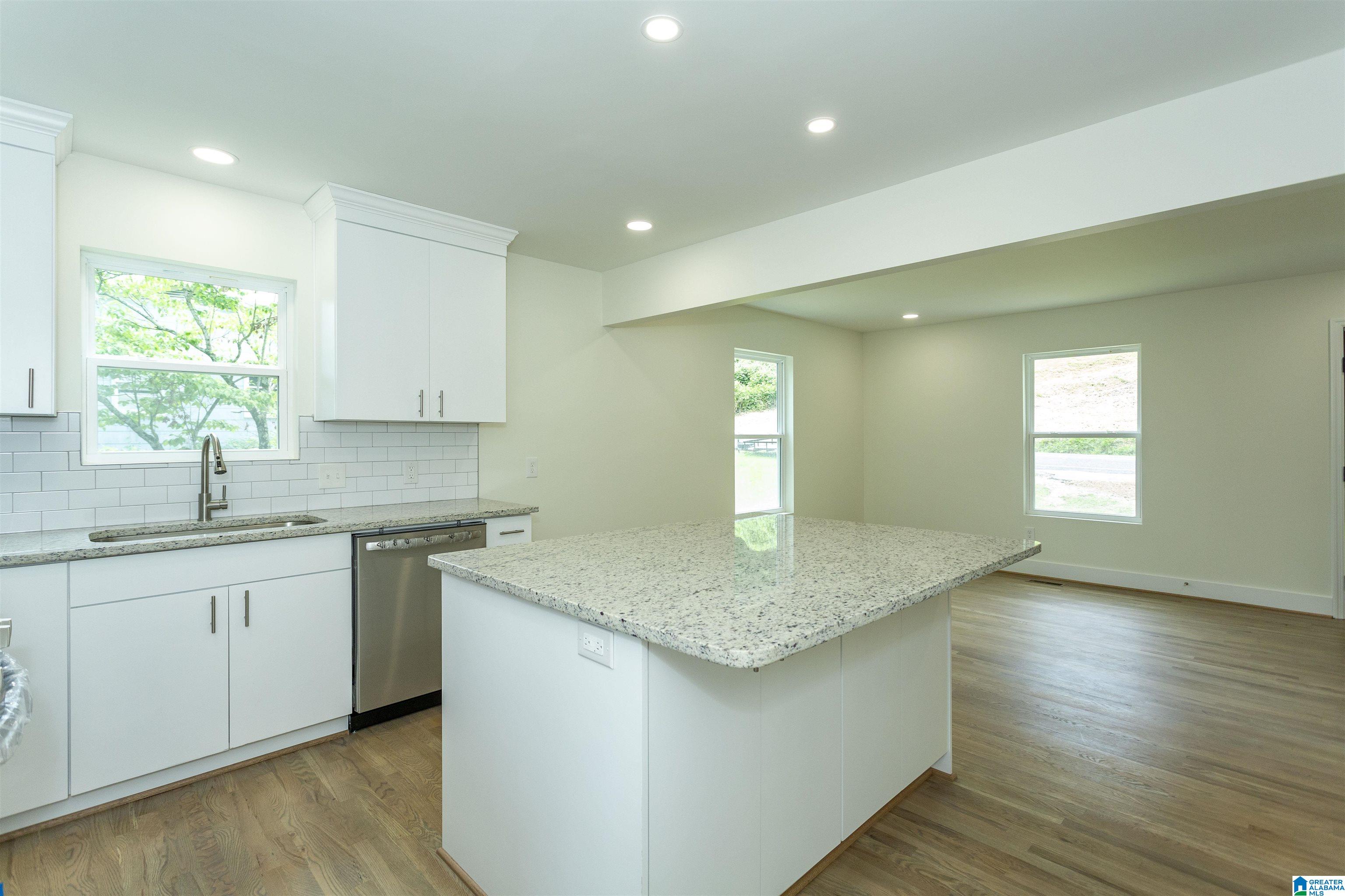 5725 Walnut Grove Road Birmingham, AL 35215 - Photo 10 of 36