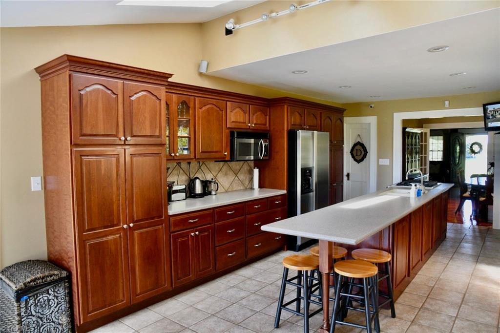 1791 Poplar Springs Road Elkin, NC 28621 - Photo 8 of 28 Gallery Image 8
