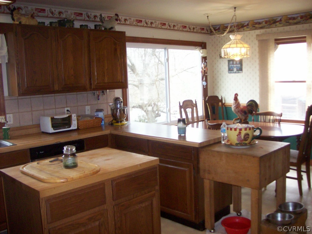 1057 Smithfield Road St. Stephens Church, VA 23148 - Photo 3 of 18 Gallery Image 3