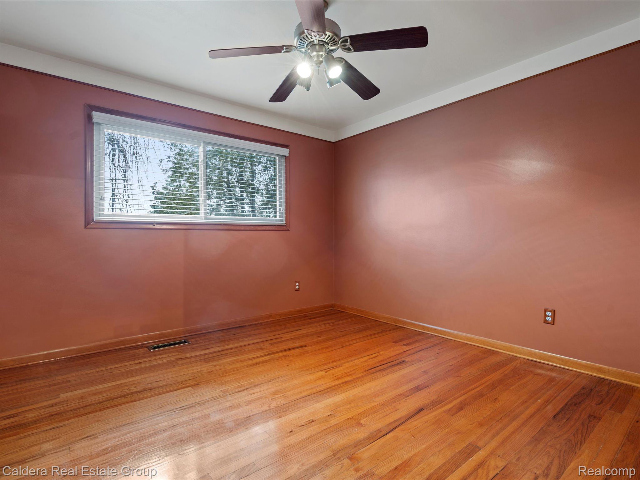 27936 Jean Road Warren, MI 48093 - Photo 15 of 22 Gallery Image 15