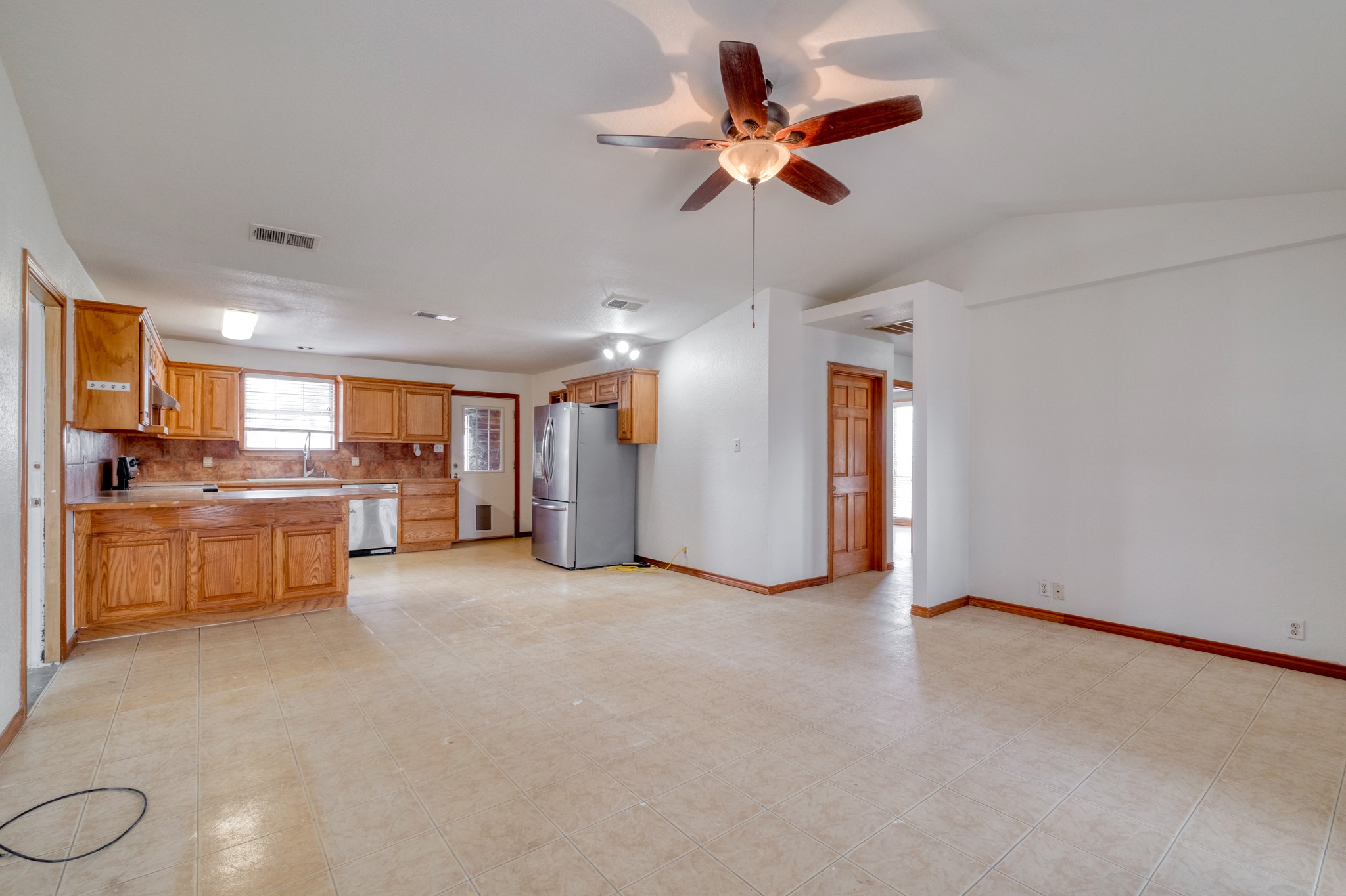 2701 Windy Ridge Road Taylor, TX 76574 - Photo 8 of 28