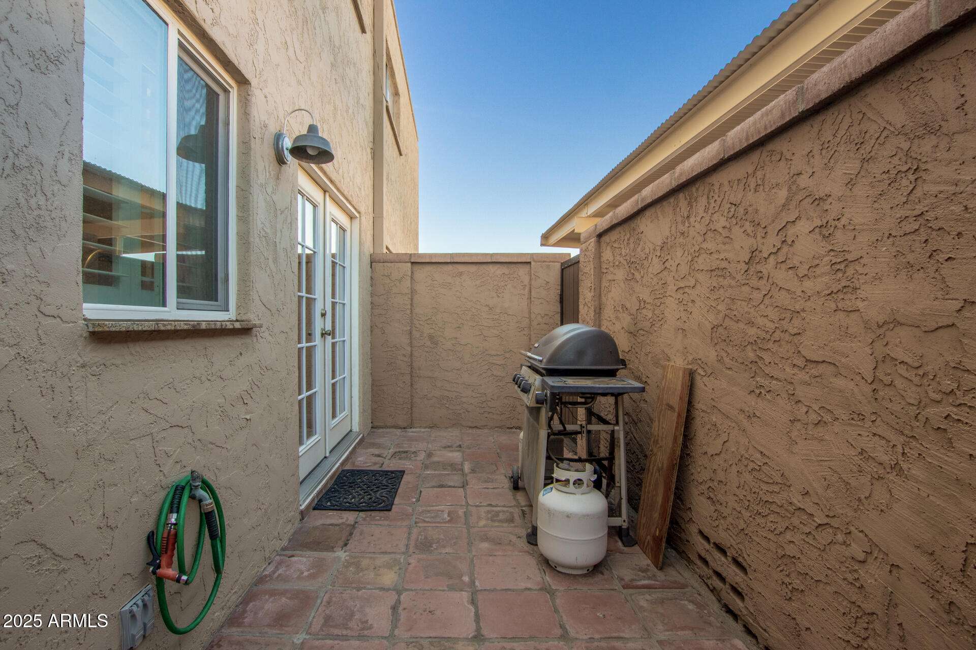 1320 East Bethany Home Road, Unit 54 Phoenix, AZ 85014 - Photo 22 of 37 a view of entryway with shower
