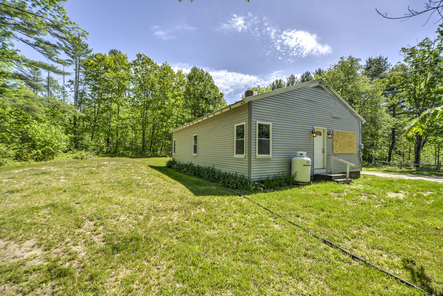 303 Madison Road Norridgewock, ME 04957 - Photo 4 of 28 303 Madison Rd Norridgewock-large-009-01