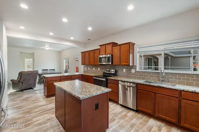 $450,000 | 18718 Drift Creek Court, Reno, NV 89508