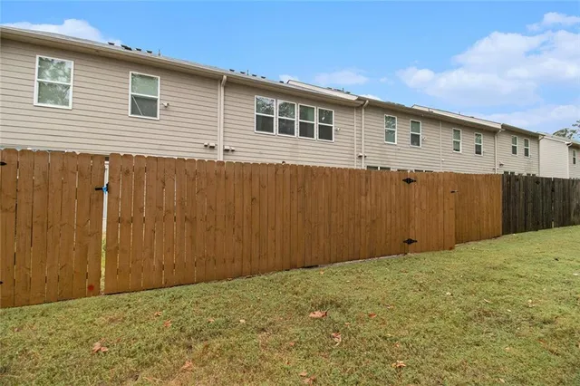 $2,500 | 2249 Mulsanne Drive, Lithonia, GA 30058