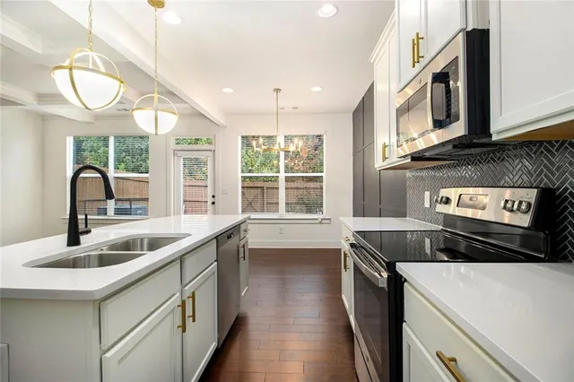 $2,500 | 2249 Mulsanne Drive, Lithonia, GA 30058