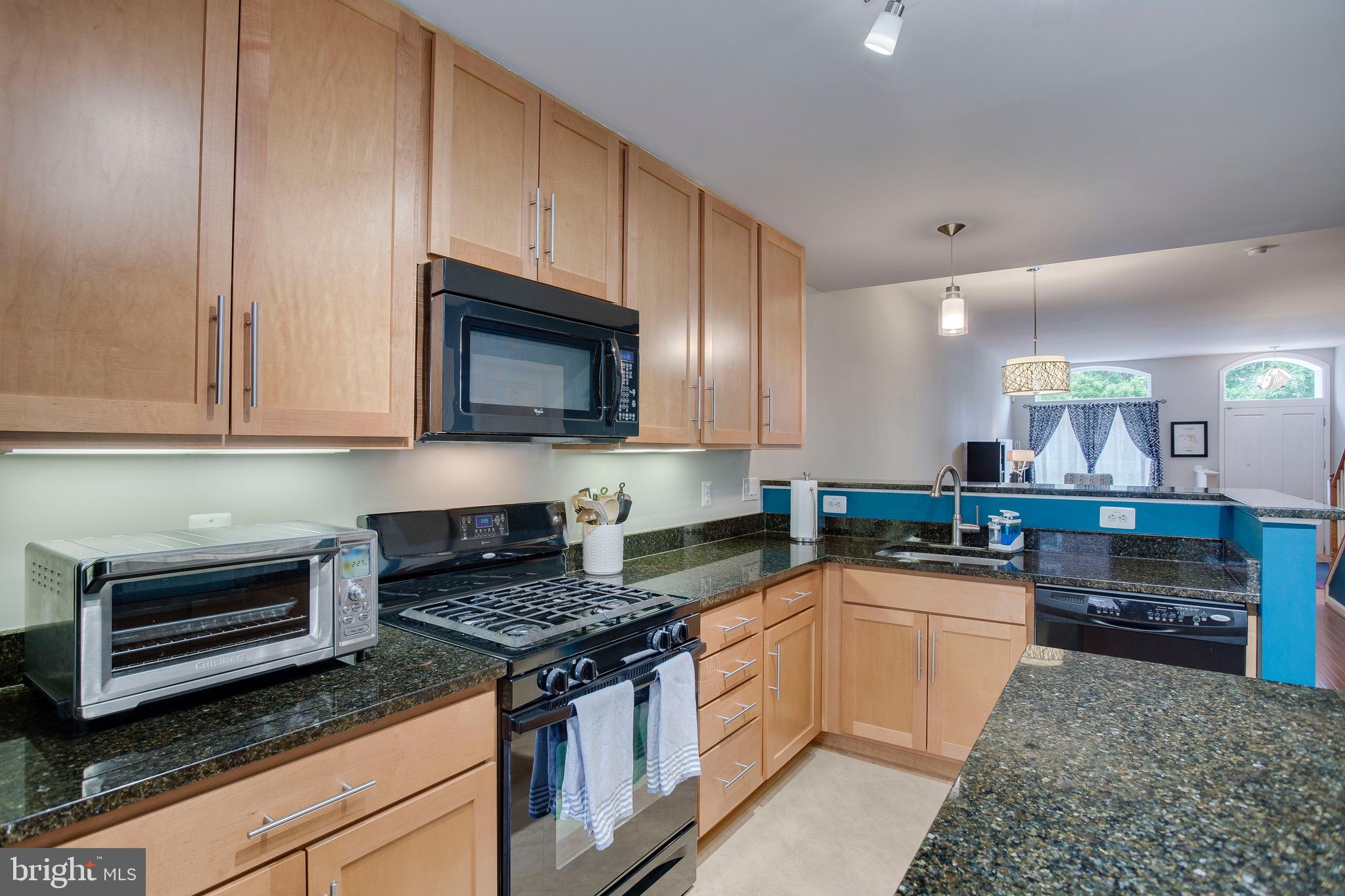 2204 North Calvert Street Baltimore, MD 21218 - Photo 20 of 48
