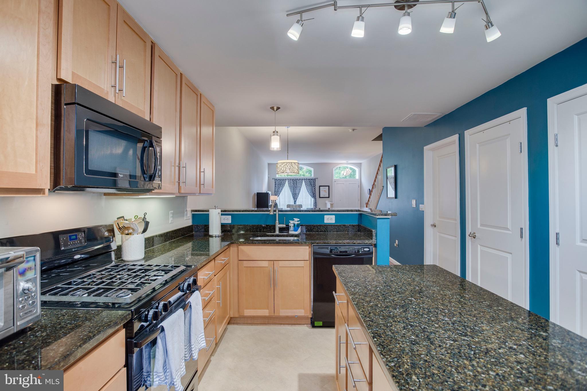2204 North Calvert Street Baltimore, MD 21218 - Photo 21 of 48