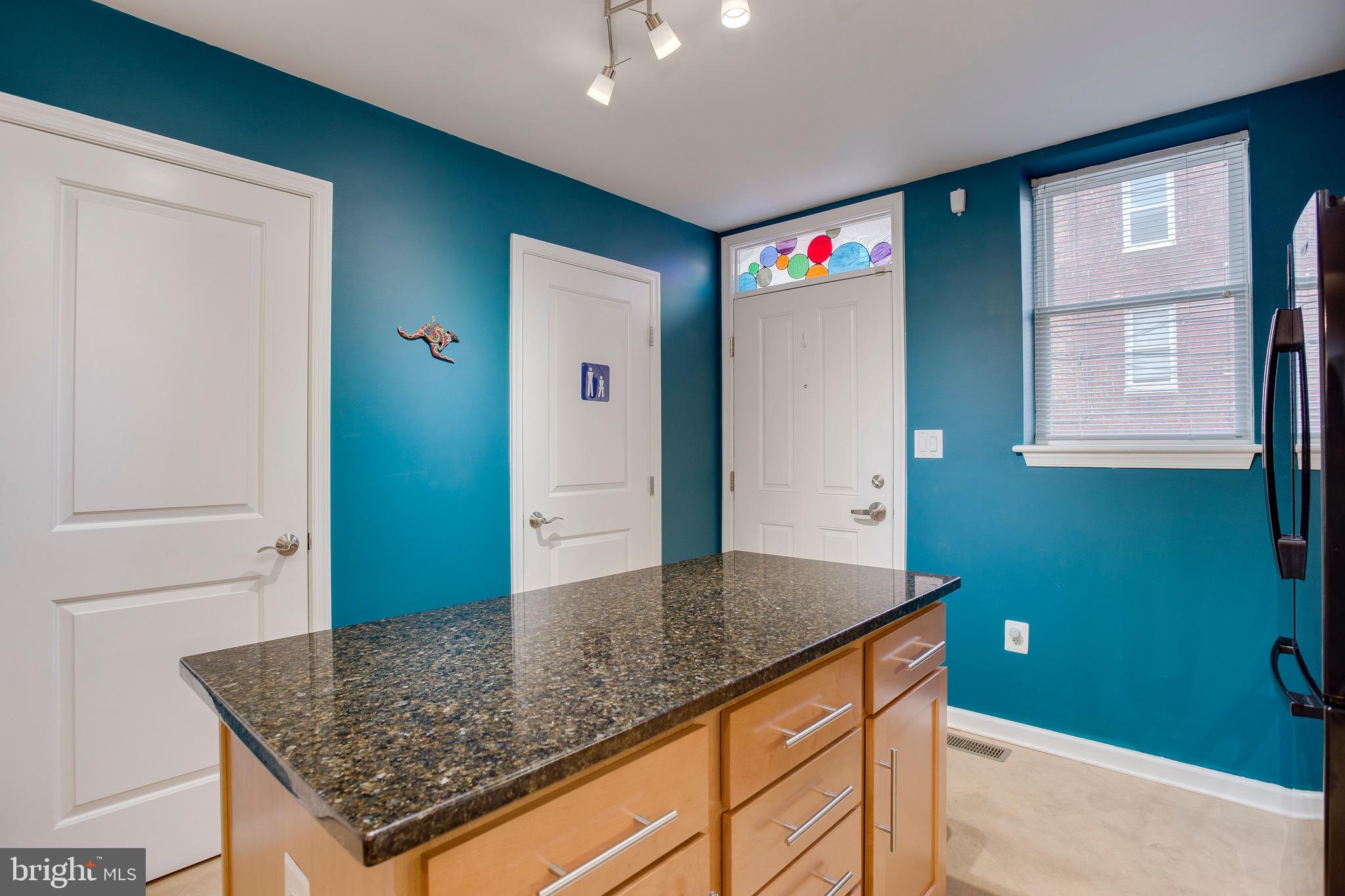 2204 North Calvert Street Baltimore, MD 21218 - Photo 25 of 48