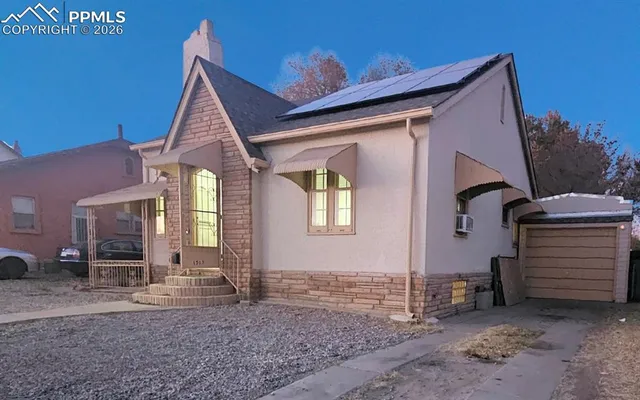 a view of house with a outdoor space