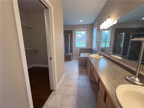 $599,900 | 57 Winding Country Lane, Parma, NY 14559