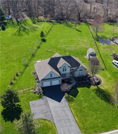 $599,900 | 57 Winding Country Lane, Parma, NY 14559
