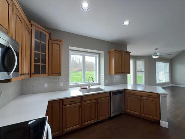 $599,900 | 57 Winding Country Lane, Parma, NY 14559